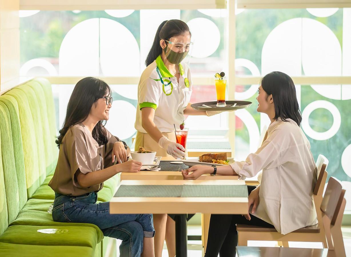 Zest Parang Raja Solo By Swiss-Belhotel International Bonorejo Luaran gambar