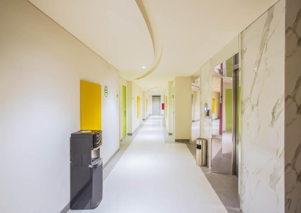 Zest Parang Raja Solo By Swiss-Belhotel International Bonorejo Luaran gambar