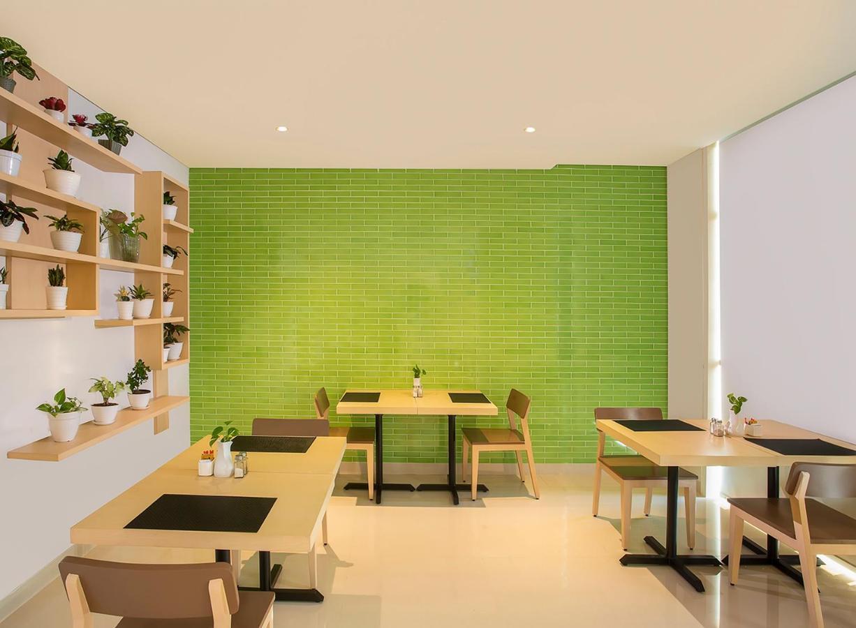 Zest Parang Raja Solo By Swiss-Belhotel International Bonorejo Luaran gambar