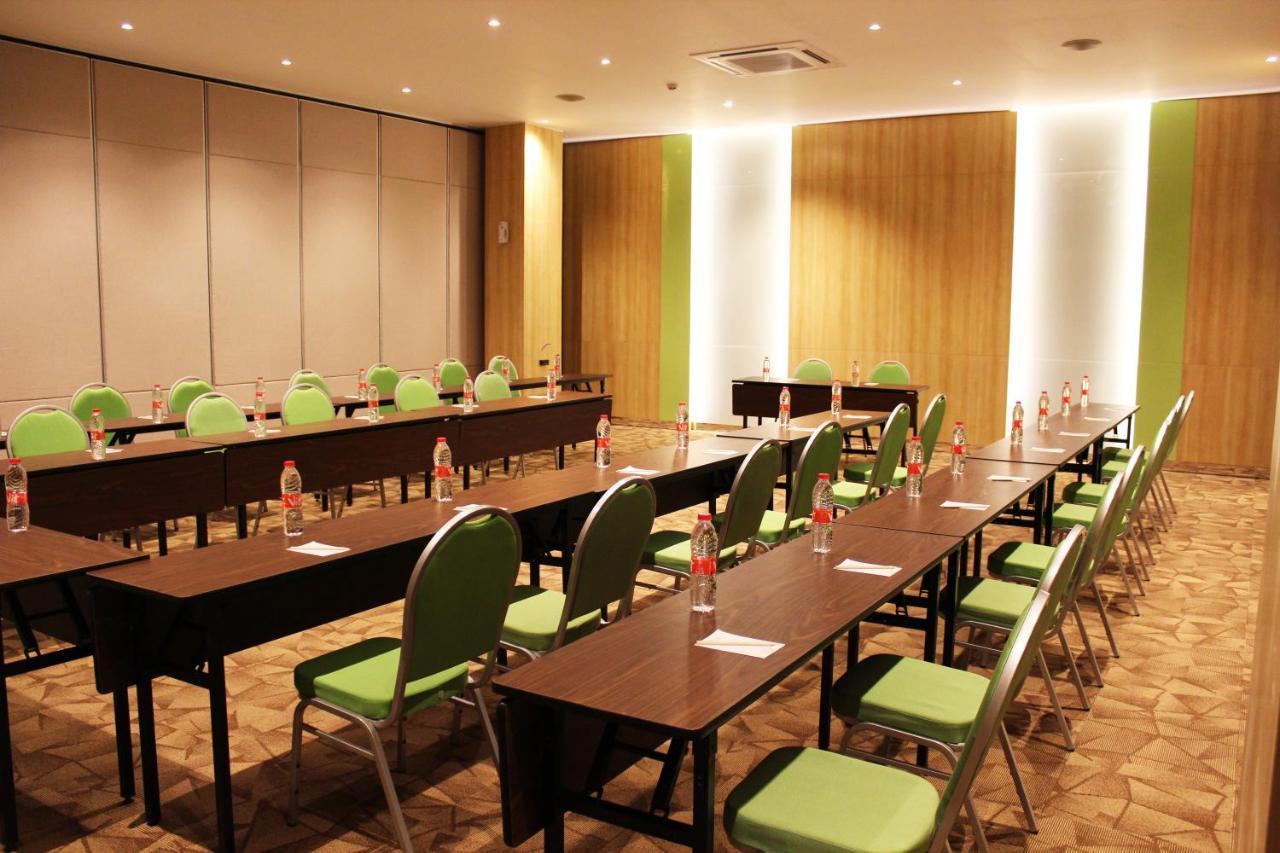 Zest Parang Raja Solo By Swiss-Belhotel International Bonorejo Luaran gambar